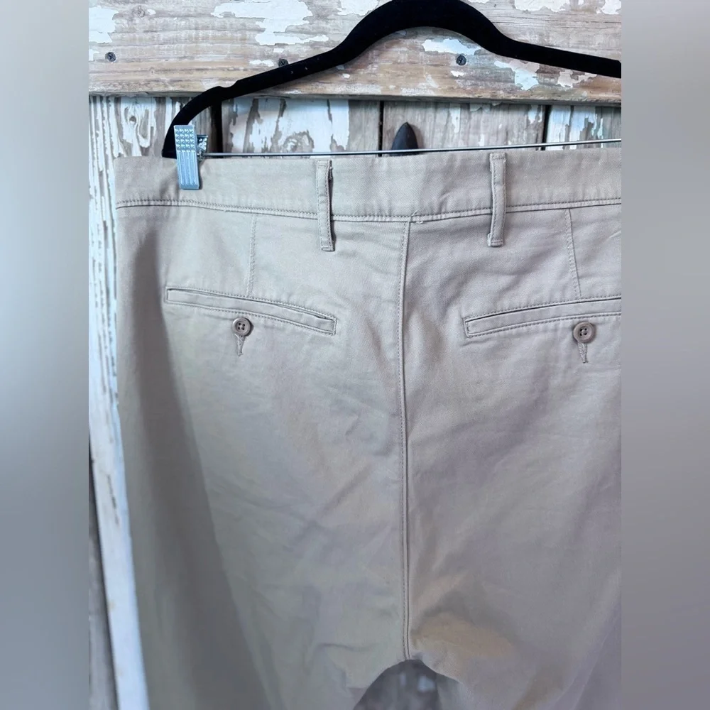 Levi’s Slacks Tan Size 38x32 Flat Front